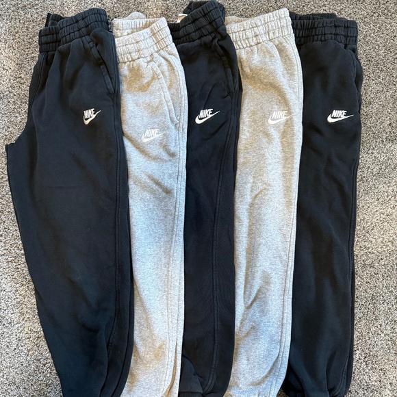 Nike Sportswear Club Fleece Joggers, Youth L, Lot of 5 - Picture 1 of 2